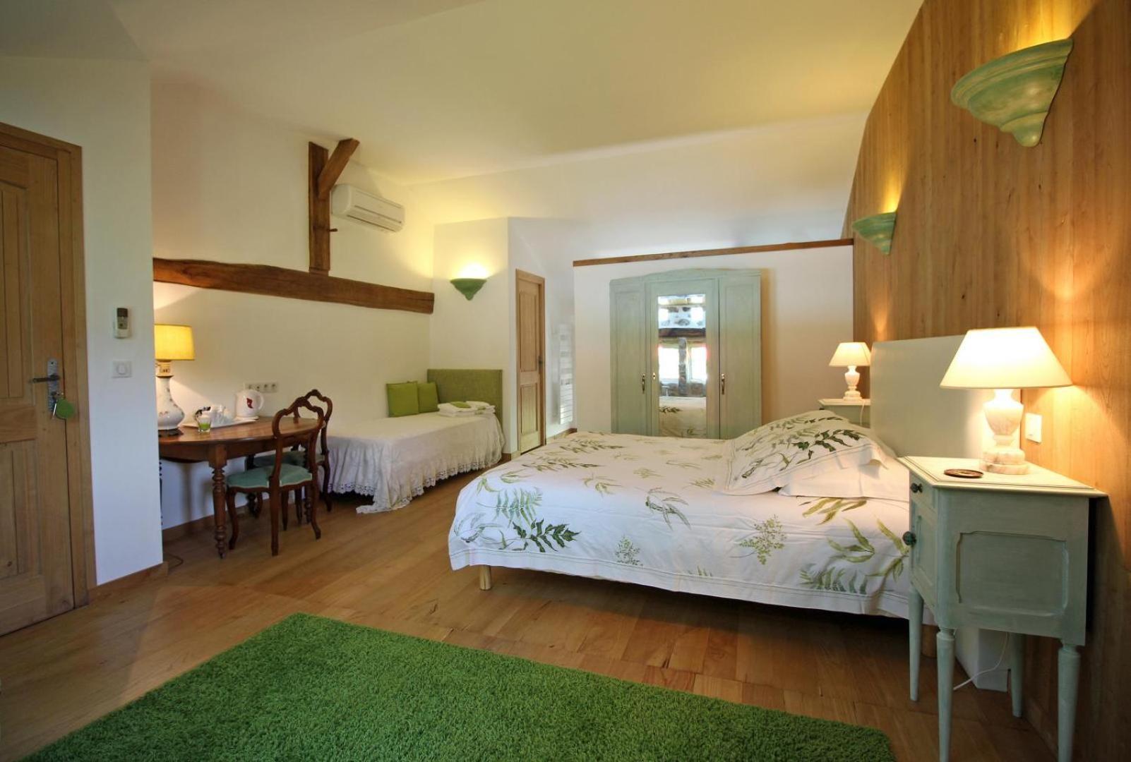 La Grande Foret Saint-Jouvent 外观 照片